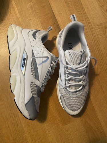 Dior b22